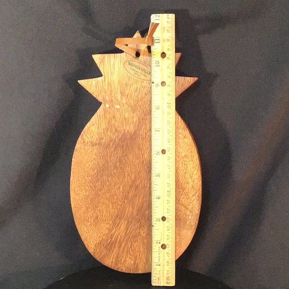 Waimea Valley Pineapple cutting board - Picture 12 of 12